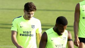 Ništa od Juliana Alvareza, od danas je jasno koji napadač će pojačati Barcelonu